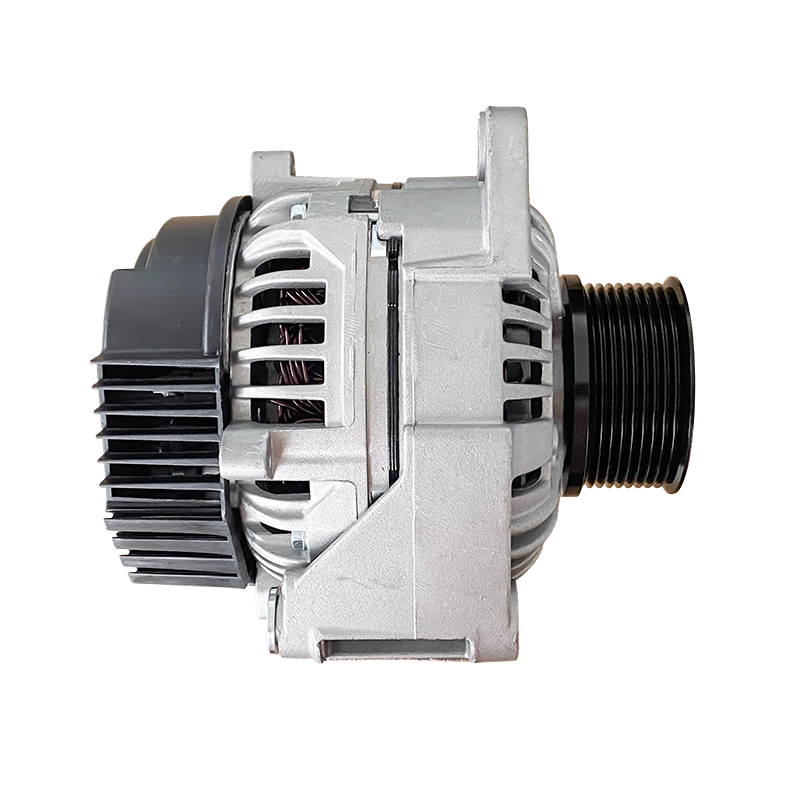 1986A00547、CA1693IR、23535N、1377860、1697024、1697322、1697322R、24V、110A、9PK 84 ボッシュ車オルタネーター BOVA Futura FHD 10-13、Magiq HD 120-122、Synergy DD用130-138、DAF XF 95、CF 75-85